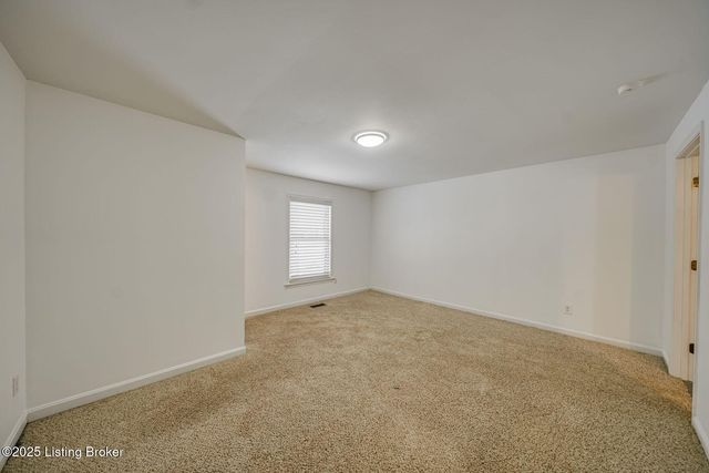 3701 Wiano Dr, Crestwood, KY 40014