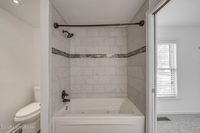 3701 Wiano Dr, Crestwood, KY 40014