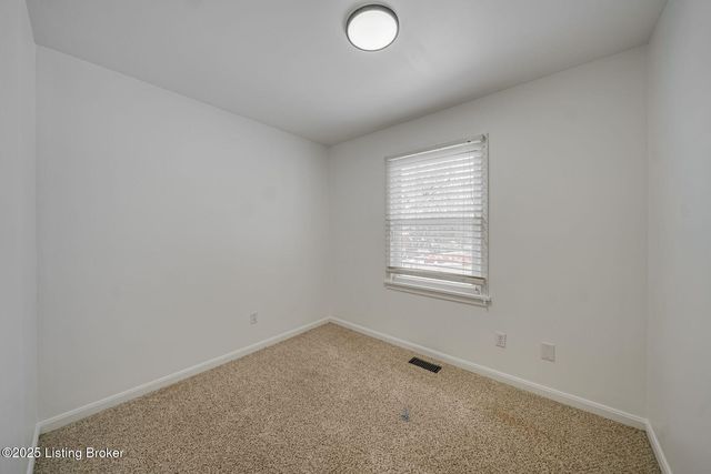 3701 Wiano Dr, Crestwood, KY 40014