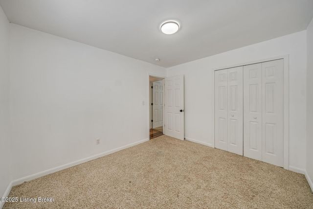 3701 Wiano Dr, Crestwood, KY 40014