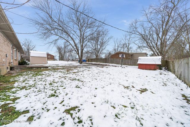 3701 Wiano Dr, Crestwood, KY 40014