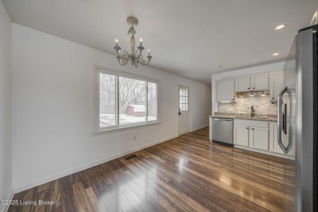 3701 Wiano Dr, Crestwood, KY 40014