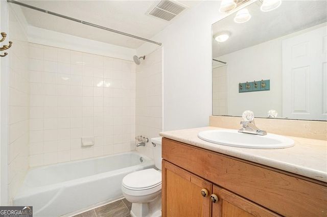 1150 Collier Road NW 12F, Atlanta, GA 30318