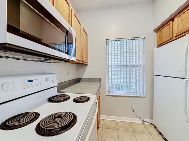 8474 CRYSTAL COVE LOOP, Kissimmee, FL 34747