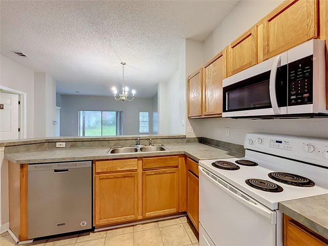 8474 CRYSTAL COVE LOOP, Kissimmee, FL 34747
