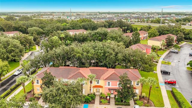 8474 CRYSTAL COVE LOOP, Kissimmee, FL 34747
