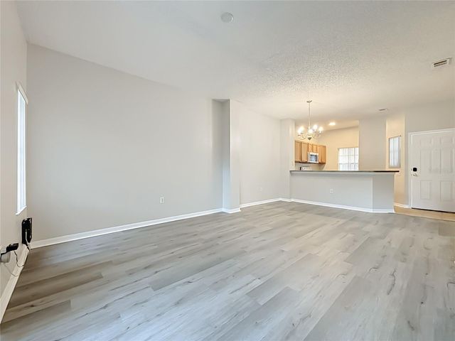 8474 CRYSTAL COVE LOOP, Kissimmee, FL 34747