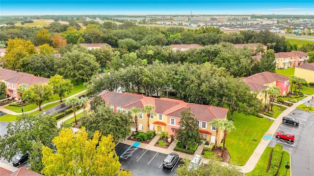 8474 CRYSTAL COVE LOOP, Kissimmee, FL 34747