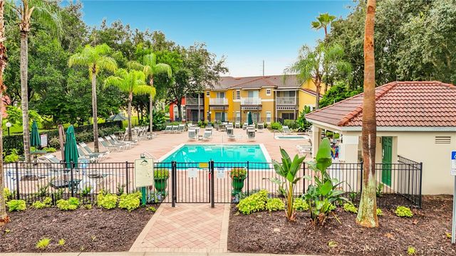 8474 CRYSTAL COVE LOOP, Kissimmee, FL 34747