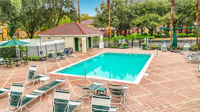 8474 CRYSTAL COVE LOOP, Kissimmee, FL 34747