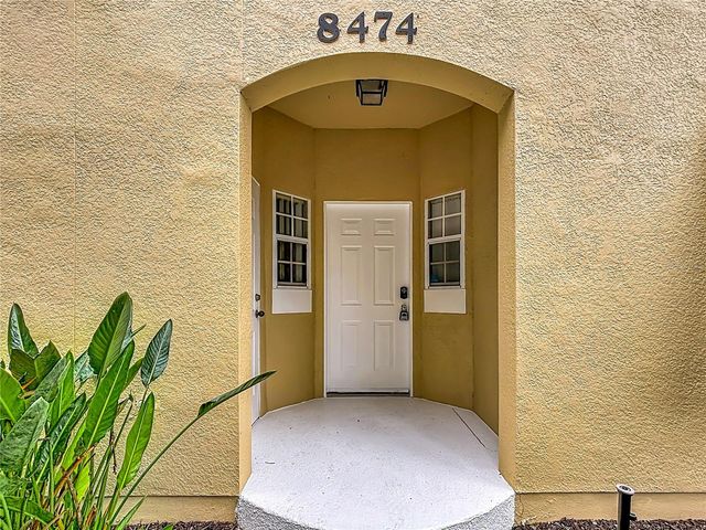 8474 CRYSTAL COVE LOOP, Kissimmee, FL 34747