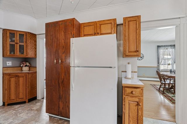 9 Old Market St, Rockland, MA 02370