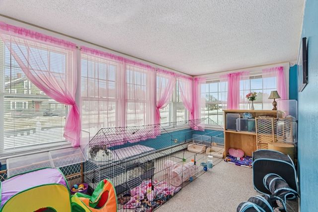 9 Old Market St, Rockland, MA 02370