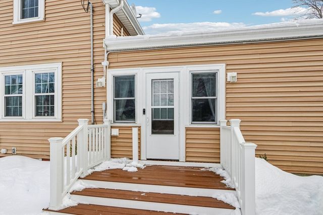 9 Old Market St, Rockland, MA 02370