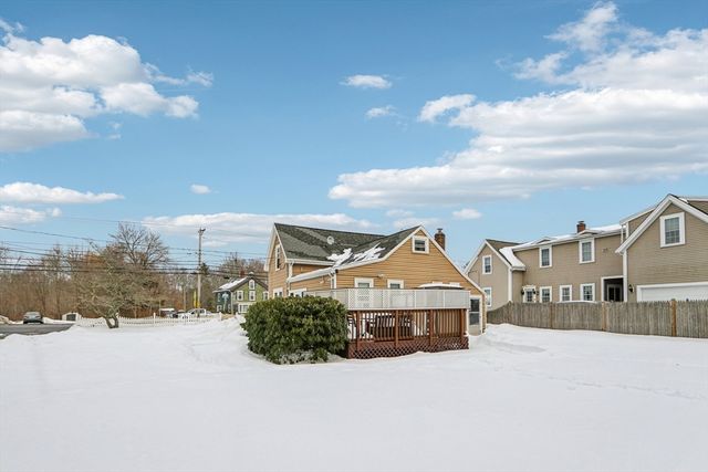 9 Old Market St, Rockland, MA 02370