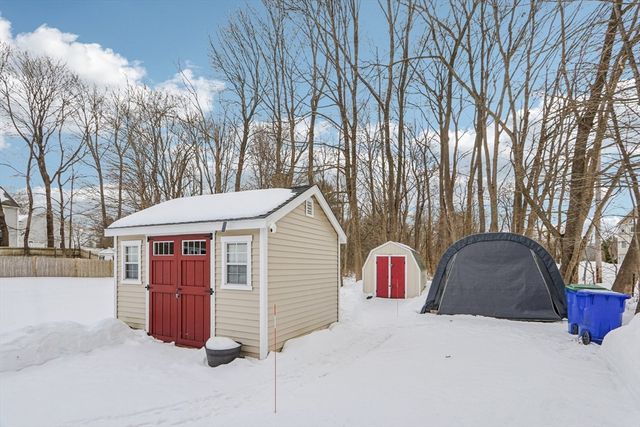 9 Old Market St, Rockland, MA 02370