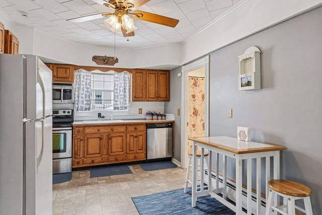 9 Old Market St, Rockland, MA 02370