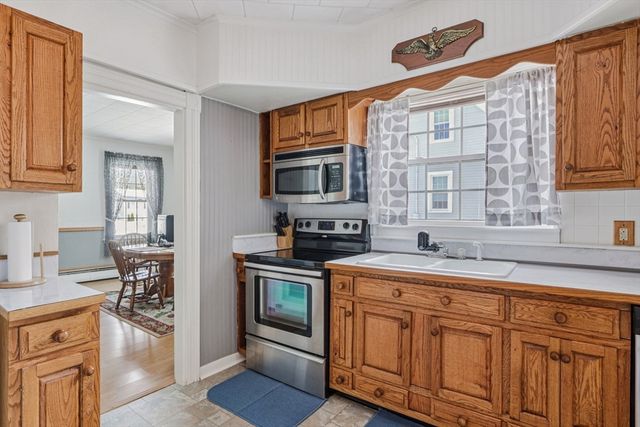 9 Old Market St, Rockland, MA 02370