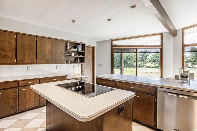3731 Capilano Dr, West Lafayette, IN 47906