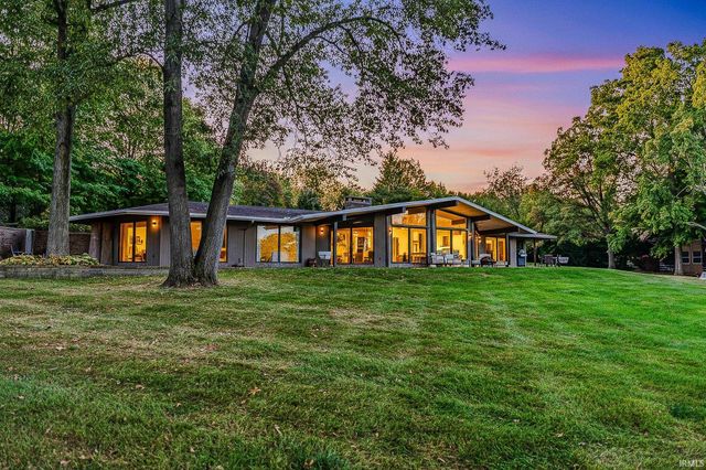 3731 Capilano Dr, West Lafayette, IN 47906