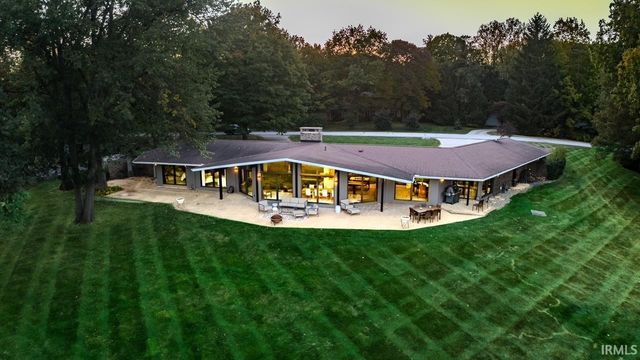 3731 Capilano Dr, West Lafayette, IN 47906