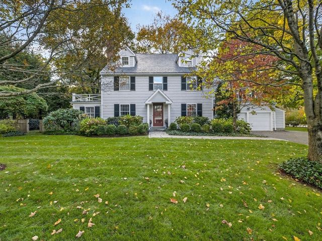 5 Tennyson Rd, Wellesley, MA 02481