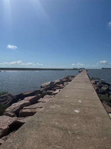 1723 Galveston, Port Bolivar, TX 77650