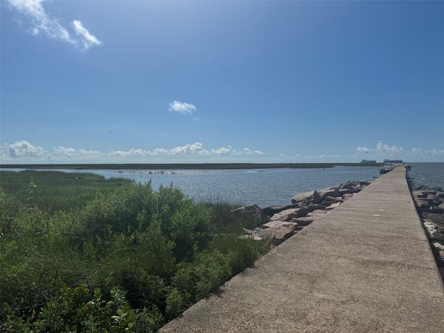 1723 Galveston, Port Bolivar, TX 77650