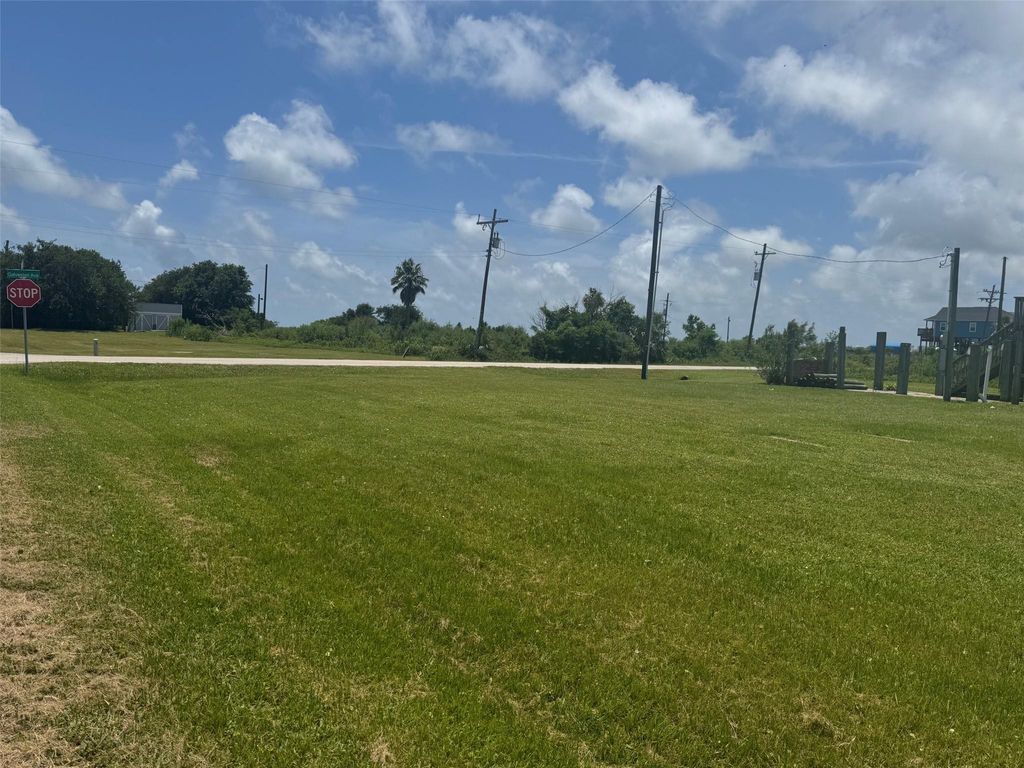 1723 Galveston, Port Bolivar, TX 77650