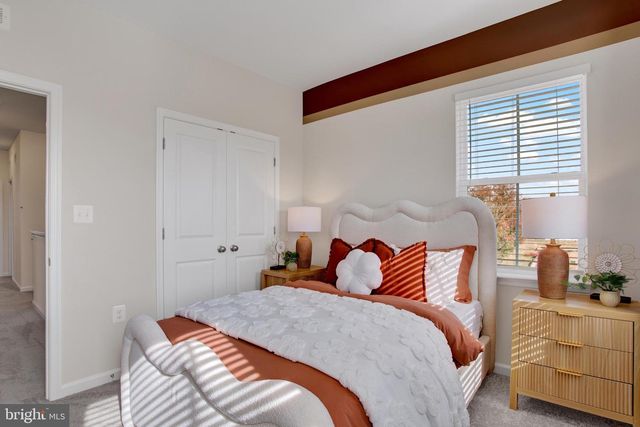 9675 SWALLOWTAIL LN, Manassas, VA 20110