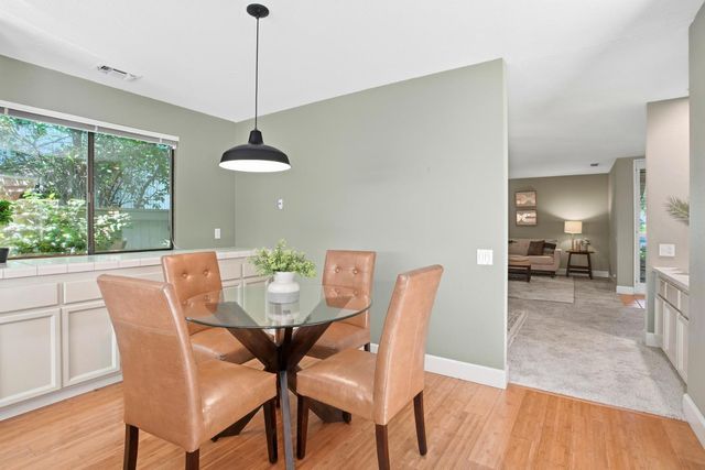 11598 Sutters Mill Cir, Gold River, CA 95670