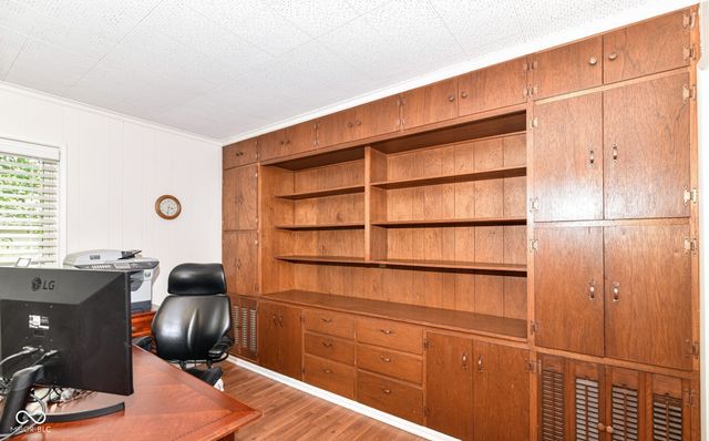 5828 Andover Road, Indianapolis, IN 46220