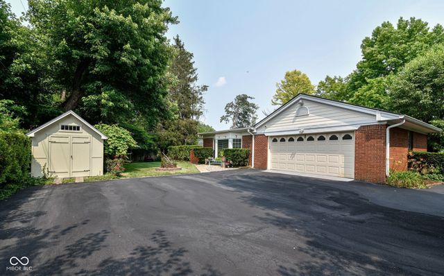 5828 Andover Road, Indianapolis, IN 46220