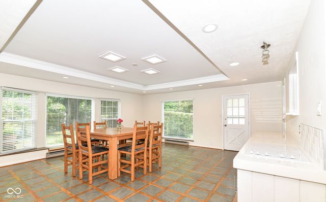 5828 Andover Road, Indianapolis, IN 46220