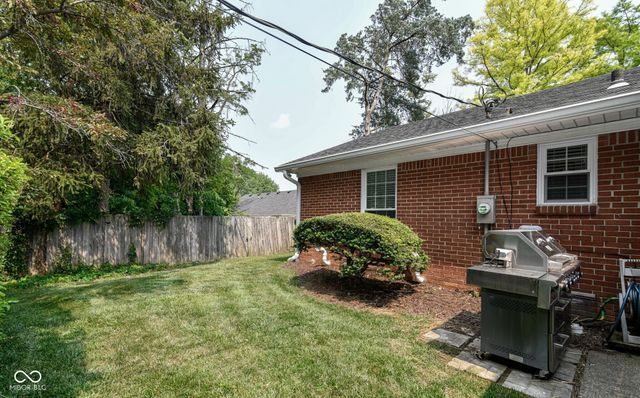 5828 Andover Road, Indianapolis, IN 46220