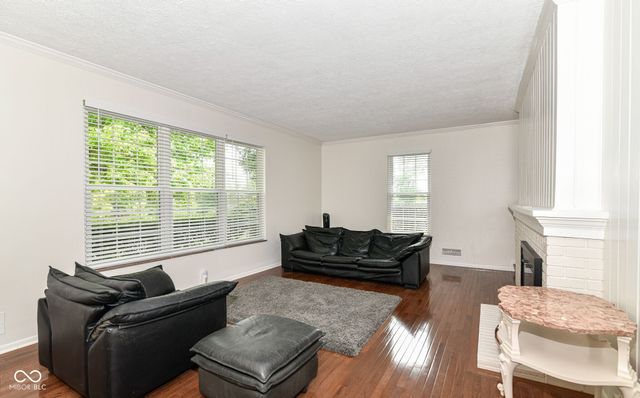 5828 Andover Road, Indianapolis, IN 46220