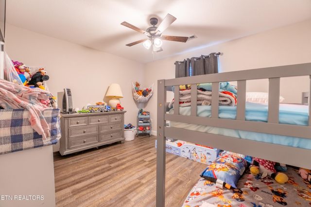 241 Huntington Lane, Kodak, TN 37764