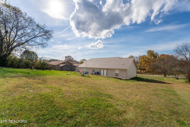 241 Huntington Lane, Kodak, TN 37764