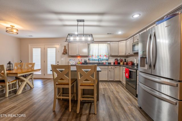 241 Huntington Lane, Kodak, TN 37764