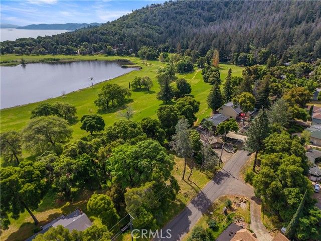 2748 Buckingham Dr, Kelseyville, CA 95451