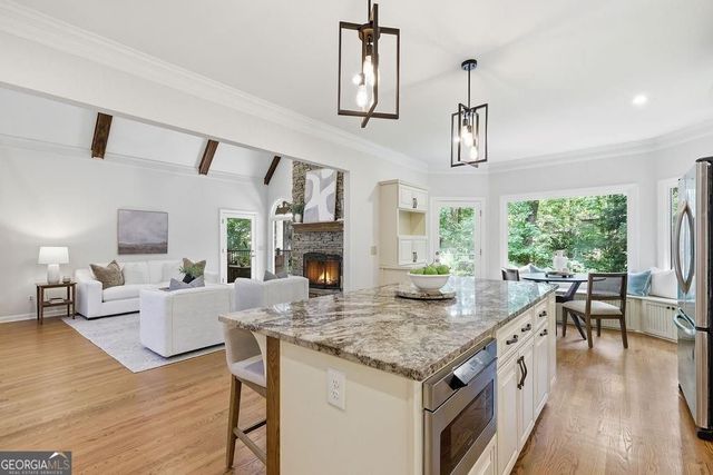 9370 Bluffwind Chase, Roswell, GA 30076