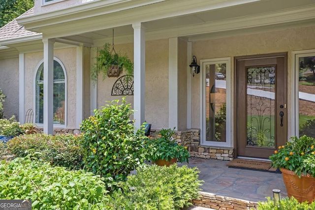 9370 Bluffwind Chase, Roswell, GA 30076
