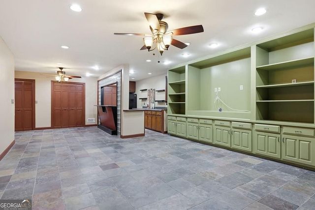 9370 Bluffwind Chase, Roswell, GA 30076