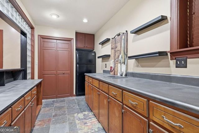 9370 Bluffwind Chase, Roswell, GA 30076
