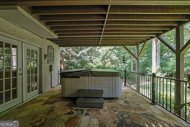 9370 Bluffwind Chase, Roswell, GA 30076