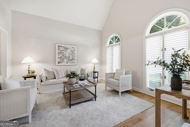 9370 Bluffwind Chase, Roswell, GA 30076