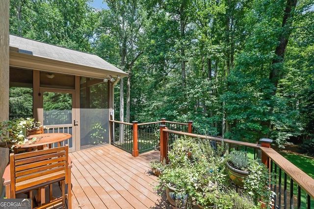 9370 Bluffwind Chase, Roswell, GA 30076