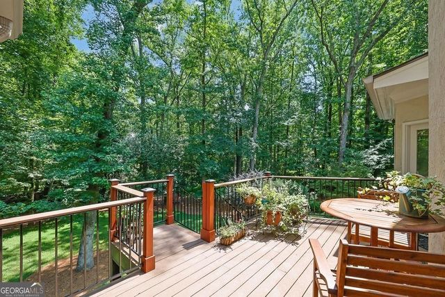 9370 Bluffwind Chase, Roswell, GA 30076