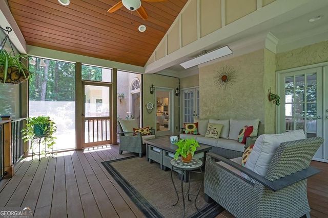 9370 Bluffwind Chase, Roswell, GA 30076