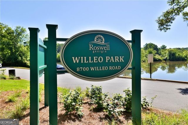 9370 Bluffwind Chase, Roswell, GA 30076